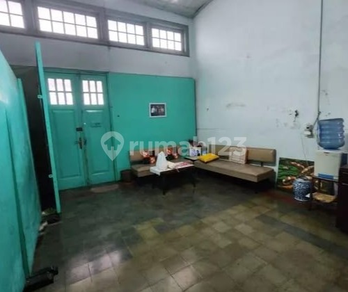 Rumah Cocok untuk Berbagai Usaha di Sudirman Bandung 1
