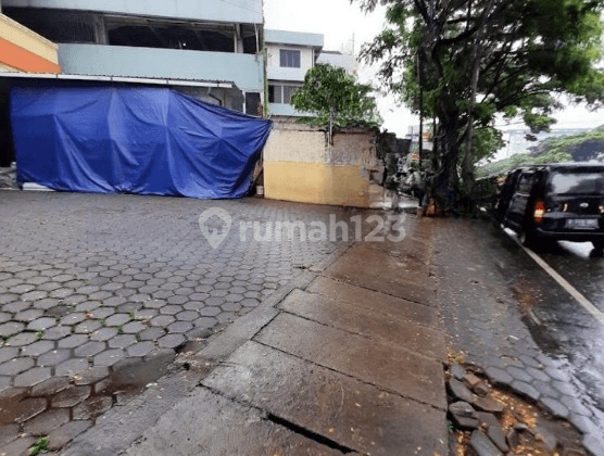 Ruang Usaha Luas Strategis di Pasteur Bandung 1