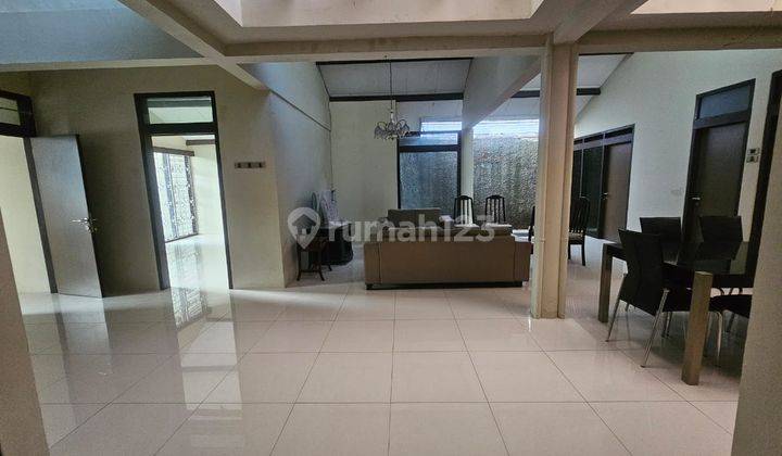 Rumah SHM Semi Furnished di Cikutra Bandung 2