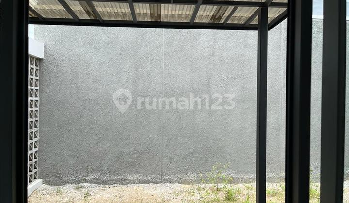 For Rent Rumah Hook di Tarubhawana, Kota Baru Parahyangan 3
