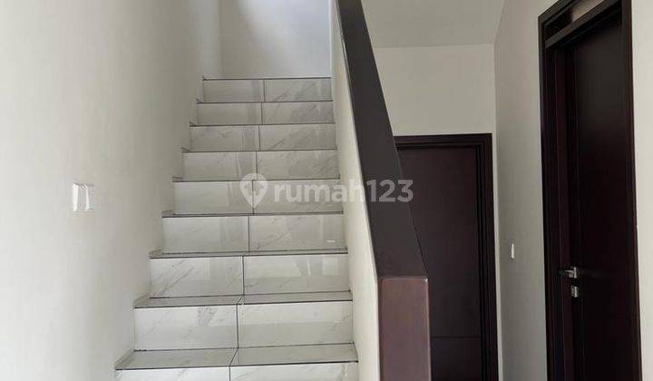 For Rent Rumah Hook di Tarubhawana, Kota Baru Parahyangan 5