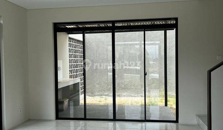 For Rent Rumah Hook di Tarubhawana, Kota Baru Parahyangan 1