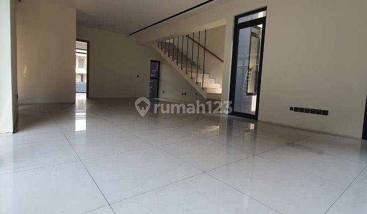 Rumah Baru Semi Furnished di Nayapati, Kota Baru Parahyangan 4