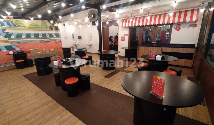 Dijual Ruang Usaha Strategis Ex resto di Sayap Riau 3