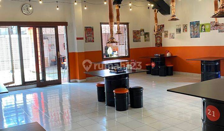 Dijual Ruang Usaha Strategis Ex resto di Sayap Riau 1