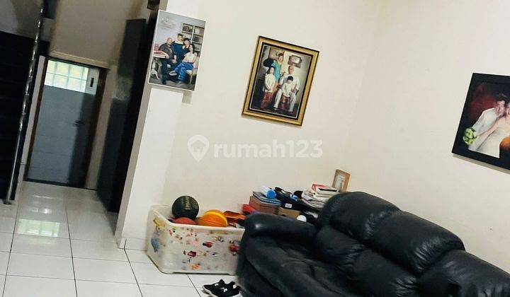 Dijual Rumah Luas 3 Lantai di Lengkong Bandung 2