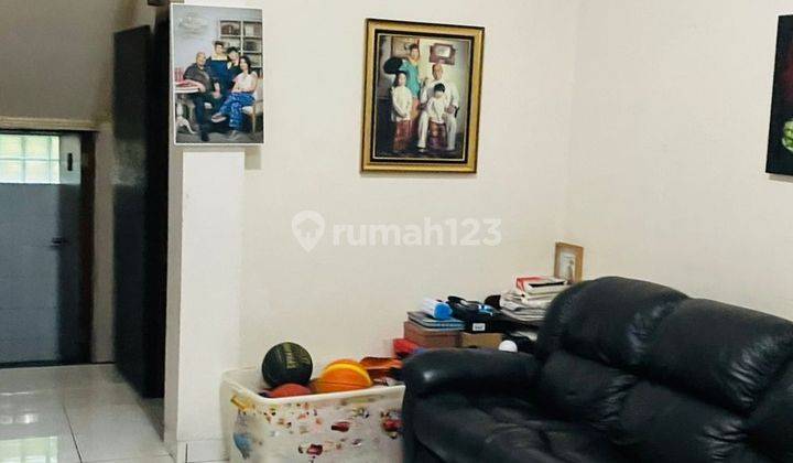 Dijual Rumah Luas 3 Lantai di Lengkong Bandung 1