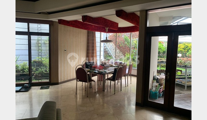 Dijual Rumah Luas Hitung Tanah di Cipaganti