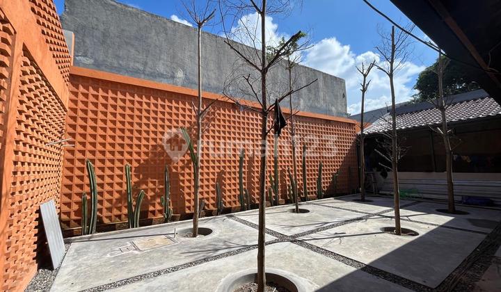 Rumah Cocok Dijadikan Tempat Usaha di Sayap Dago 1