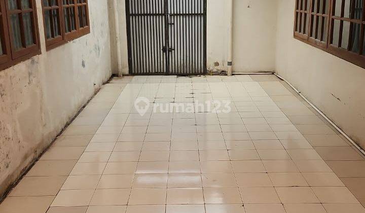 Rumah Hitung Tanah di Komplek Sariwangi Bandung 1