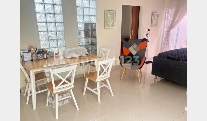 Rumah Luas Nyaman 2 Lantai di Riung Bandung 2