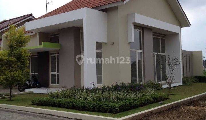 Rumah Hook Minimalis Modern di Tatar Naganingrum, Kbp 2