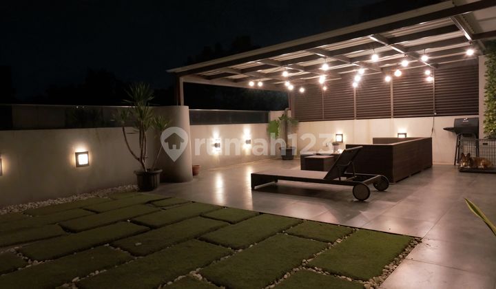 Rumah Bagus Terdapat Rooftop Area di Mainroad Garuda 2