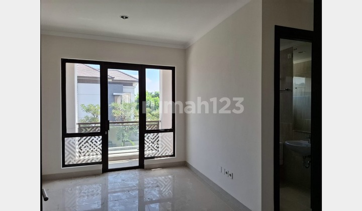 Rumah SHM 2 Lantai Siap Huni di Podomoro Park Bandung