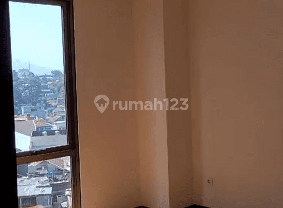 Disewakan Apartment 3BR Private Lift di Hegarmanah Residence 2