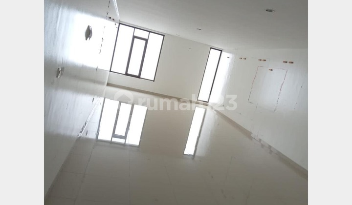 Ruko 3 Lantai Strategis & Terjangkau di Transmart Buahbatu