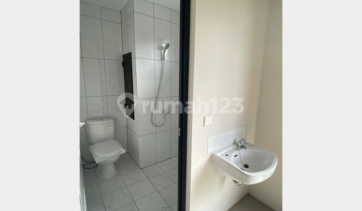 New 3-Story Shop House for Rent in Pancatengah, Kota Baru Parahyangan 2