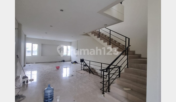 Ruko SHM 3 Lantai di Batununggal Bandung