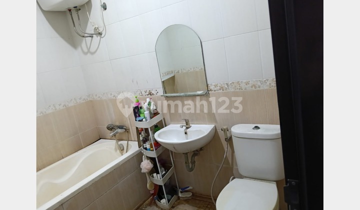 Rumah Luas 2 Lantai Siap Huni di Mekarwangi 2