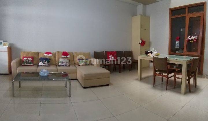 Rumah 2 Lantai Dekat Tol di Istana Pasteur Regency 2