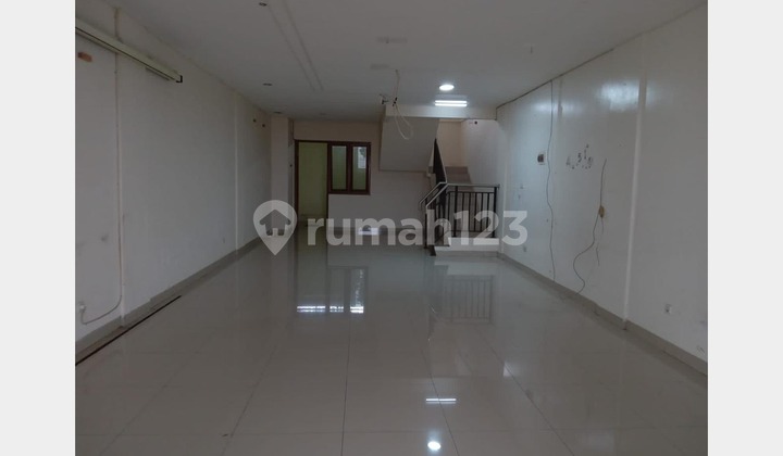 Ruko 3 Lantai Strategis & Terjangkau di Transmart Buahbatu Ruko 3 Lantai Strategis & Terjangkau di Transmart Buahbatu