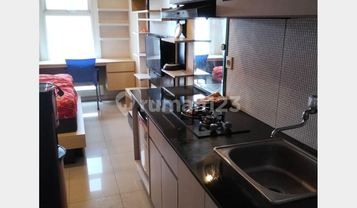 Rent 1BR Studio Type Apartment at Parahyangan Residence