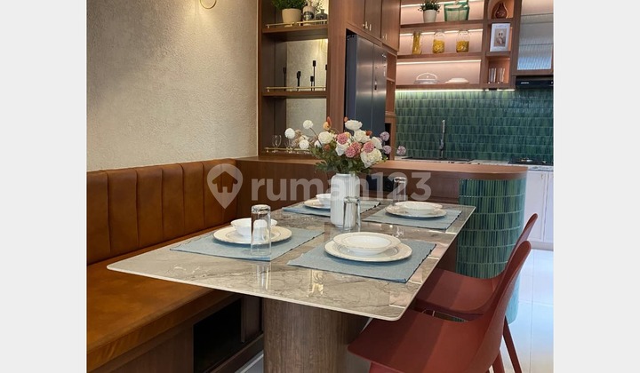 Rumah Retro Classic Full Furnished di Kota Baru Parahyangan