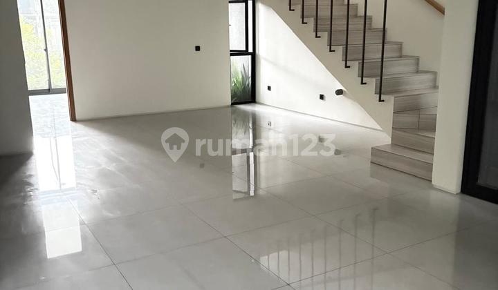 Rumah Siap Huni 2 Lantai di Anggapati Kota Baru Parahyangan 1