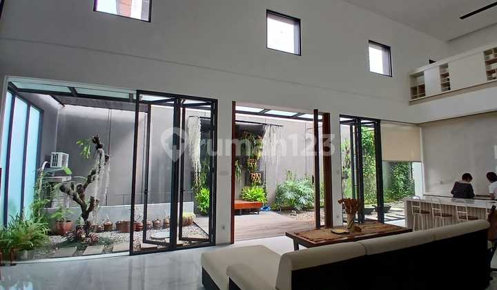Luxury Modern House Ready to Occupy in Sumber Sari Indah