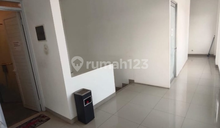 3-Story Shop House with Elevator in Cimahi City 3-Story Shop House with Elevator in Cimahi City