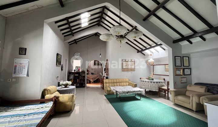 Rumah Asri dan Terawat di Komplek Sariwangi Indah 1