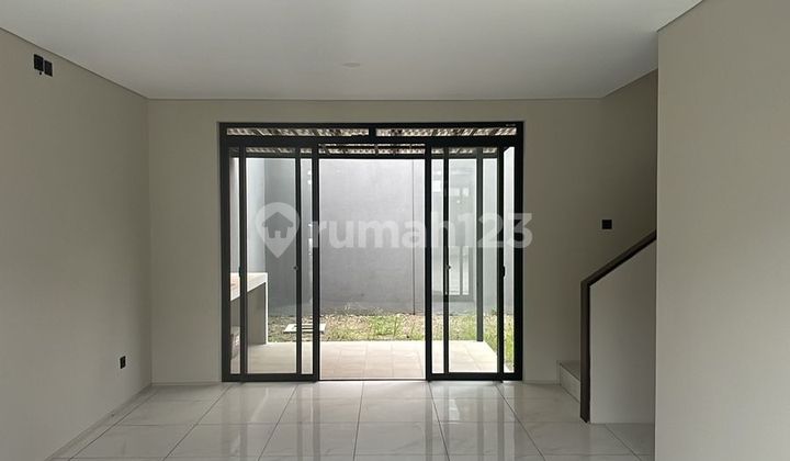 Rumah Lokasi Mainroad Legalitas SHM di Tatar Punawangi Kbp