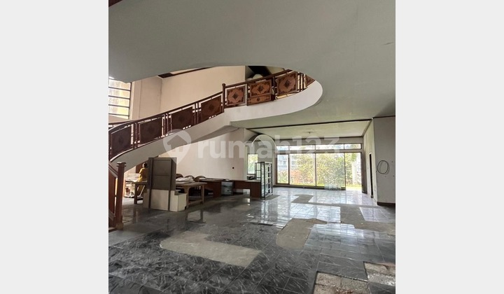 Rent a Spacious 2-Story House in Dago, Bandung 2