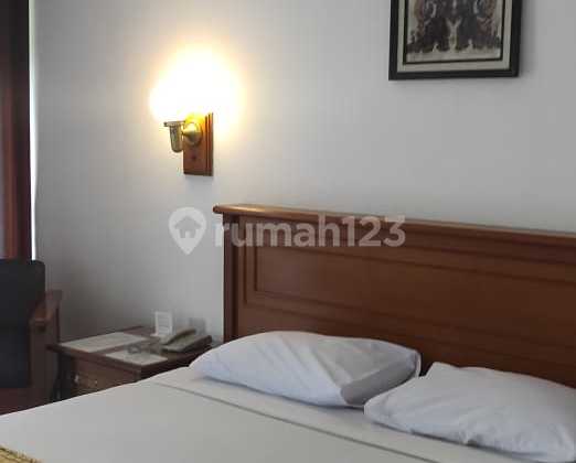 Dijual Hotel Aktif Harga NJOP di Setiabudi 2