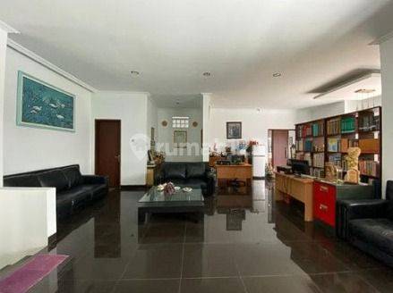 Rumah Lux di Pusat Kota Bandung Sayap Gatot Subroto 5