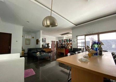 Rumah Lux di Pusat Kota Bandung Sayap Gatot Subroto 12
