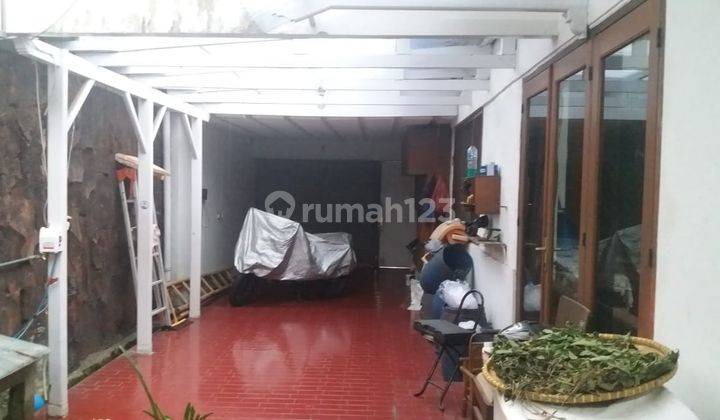 Rumah Asri di Sayap Gatot Subroto Bandung 9