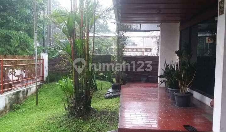 Rumah Asri di Sayap Gatot Subroto Bandung 11
