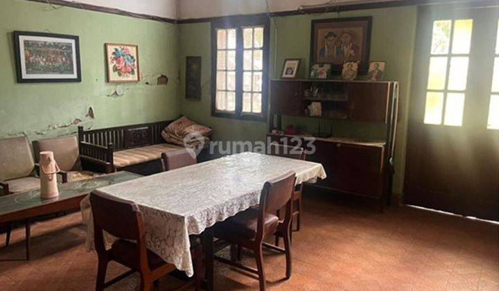 Sewa Rumah Luas Jadoel Klasik Sayap Gatot Subroto Bandung