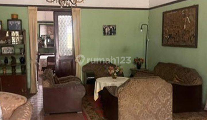 Rumah Luas Hitung Tanah di Sayap Gatot Subroto Bandung