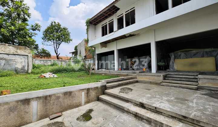 Dijual Ruang Usaha Mainroad Surya Sumantri Bandung Dijual Ruang Usaha Mainroad Surya Sumantri Bandung