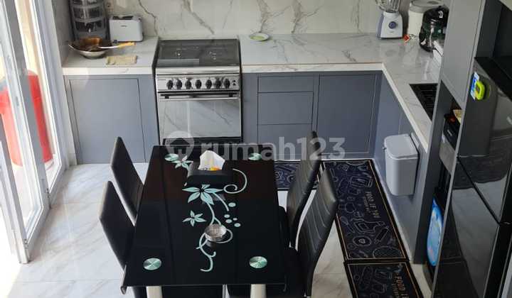 Rumah Mewah Full Furnished di Budi Indah Setiabudi Bandung Rumah Mewah Full Furnished di Budi Indah Setiabudi Bandung