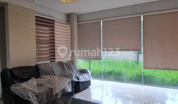 Rumah Mewah 2 Lantai di Mekar Wangi One Get System