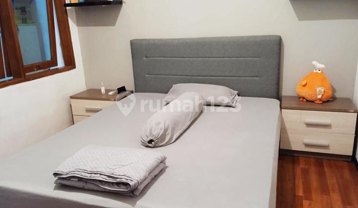 Rumah Bagus 3 Lantai di Mainroad Ciateul Bandung 2