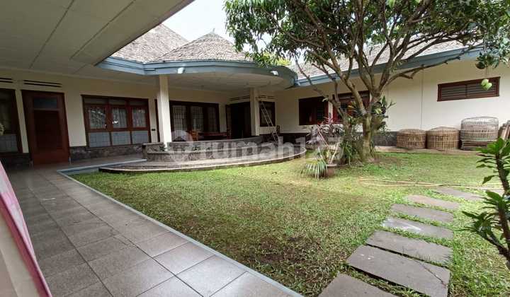 Rumah Belanda Terawat di Sayap Riau Bandung 1