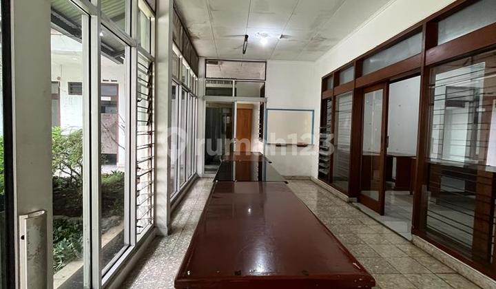 Ruang Usaha Lokasi Strategis Sayap Riau Cocok Untuk Kantor 