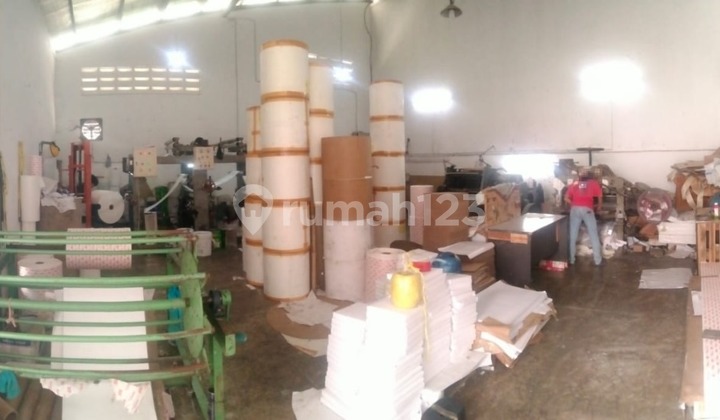 Warehouse with a Strategic Location in Sayap Kopo