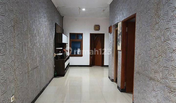 Rumah 1,5 Lantai Semi Furnished di Sayap Leuwipanjang 1