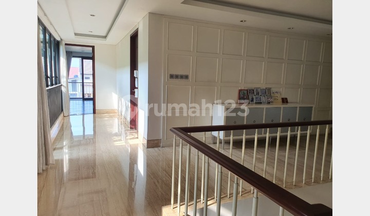 Luxurious Nice 3-Story House in Mekar Wangi 2