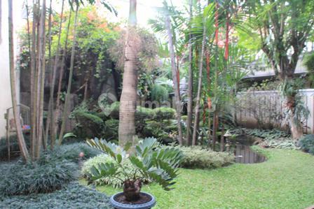 Rumah Asri dan Siap Huni di Tubagus Ismail Bandung